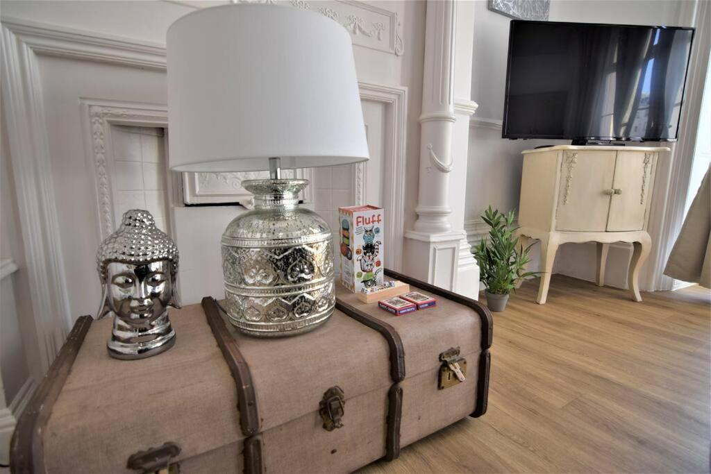 Flash Sales Offer - Any Week Day No Minimum Night Restrictions Central Hove 1 Bedroom Flat Bn38Bru02 Εξωτερικό φωτογραφία