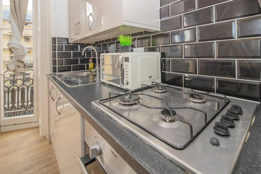 Flash Sales Offer - Any Week Day No Minimum Night Restrictions Central Hove 1 Bedroom Flat Bn38Bru02 Εξωτερικό φωτογραφία